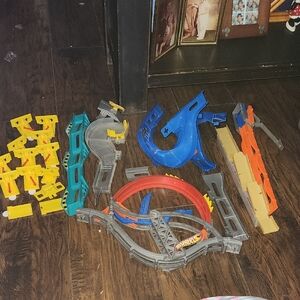 Hot Wheels Wall Track